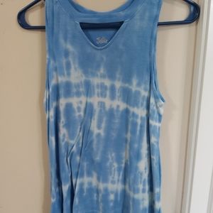 Multi colored tank